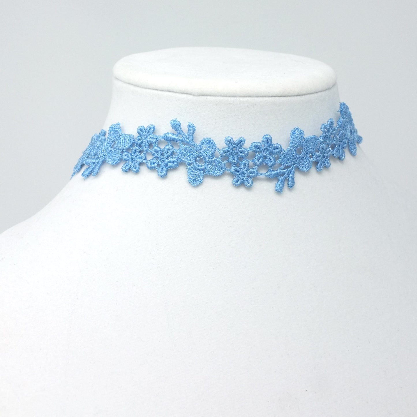 Astrid Light Blue Daisy Choker