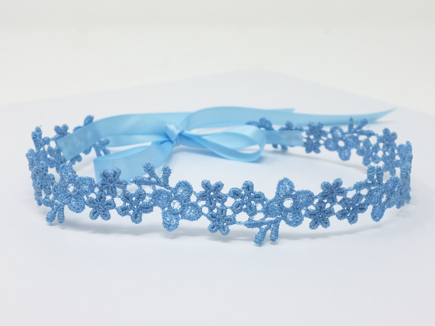 Astrid Light Blue Daisy Choker