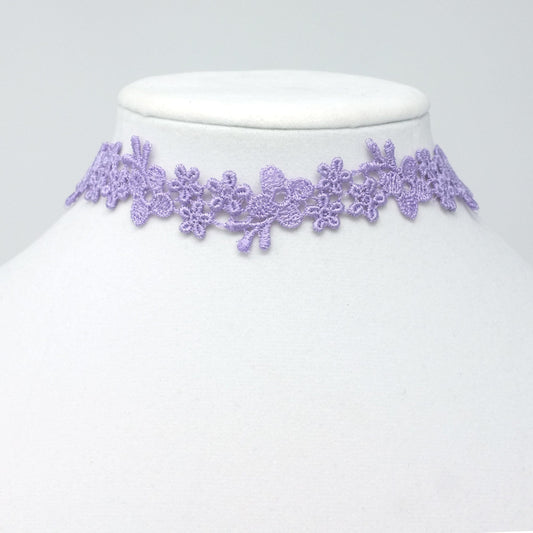 Astrid Daisy Choker Necklace in Lavender