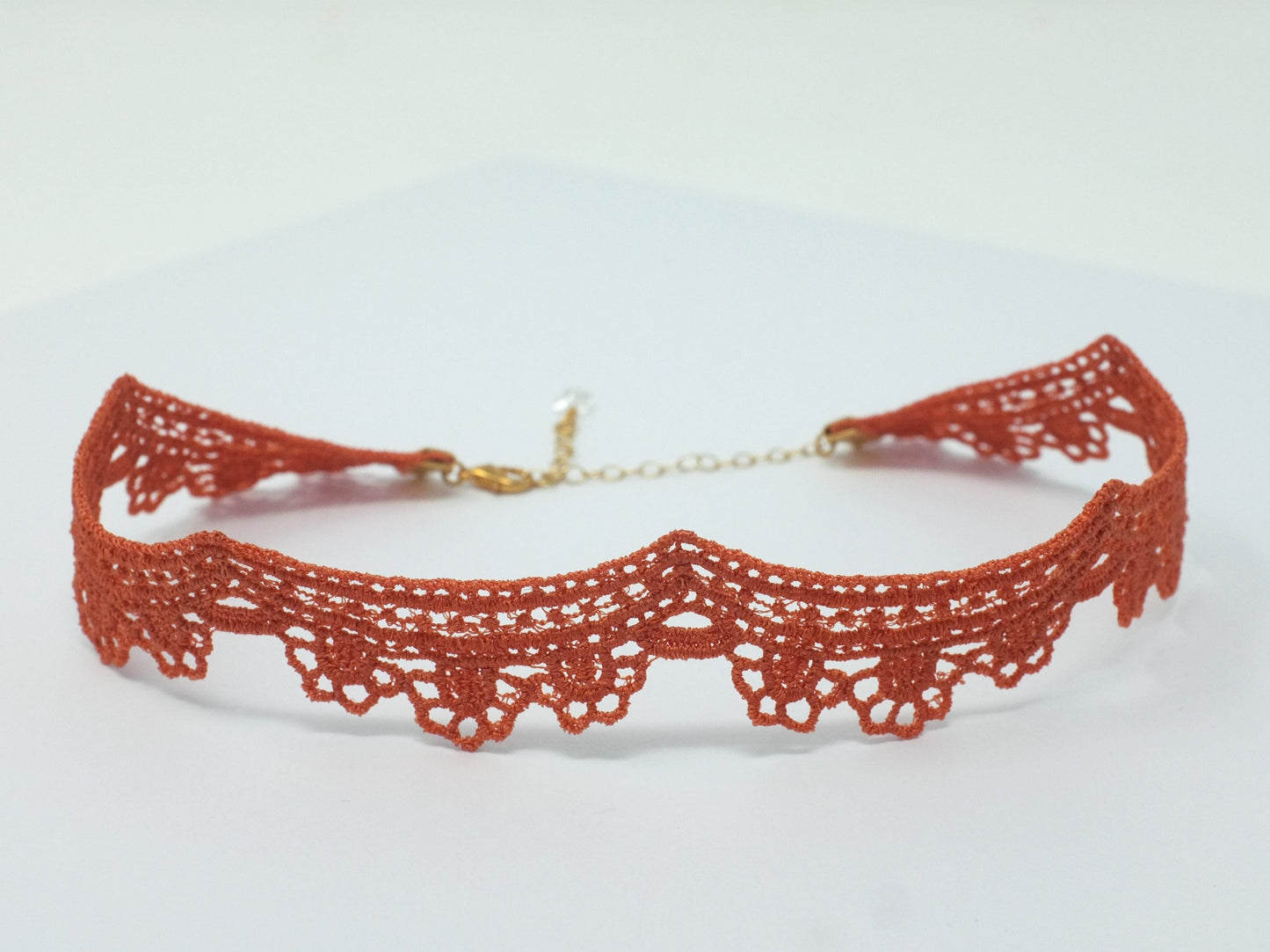 Yelena Scalloped Lace Choker in Burnt Orange