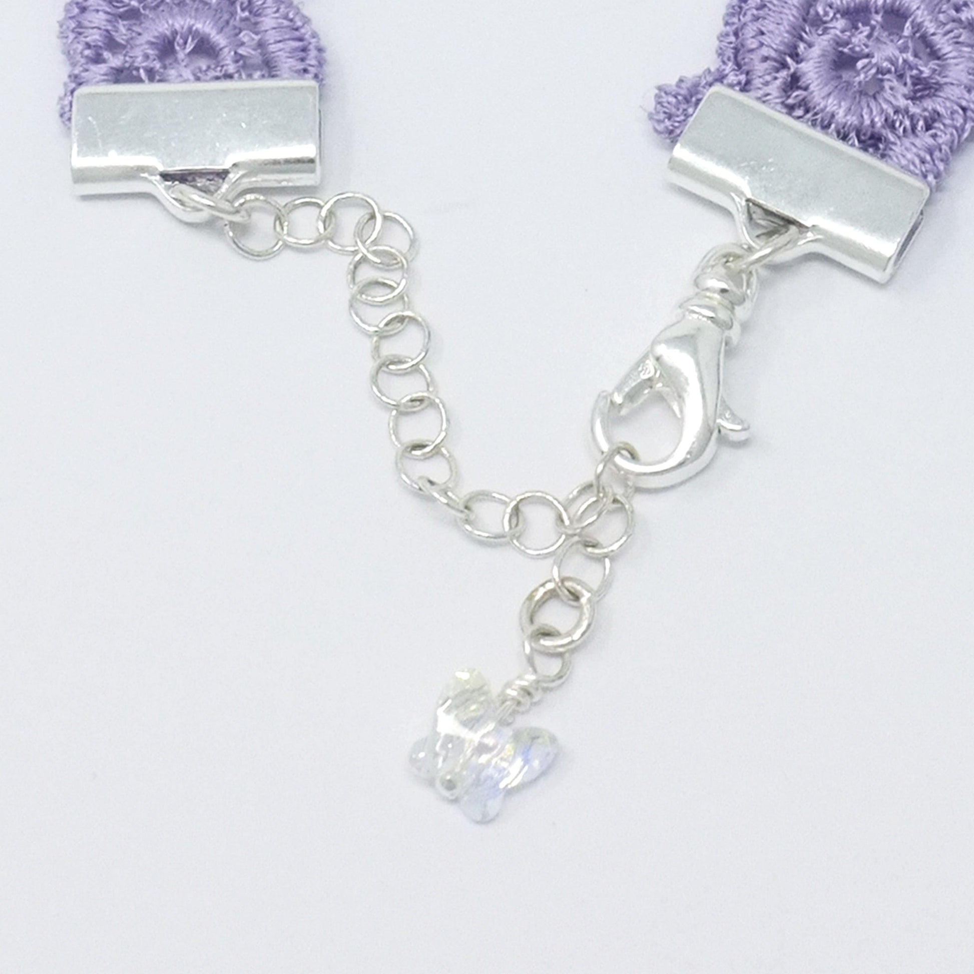 Lace choker with metal clasp